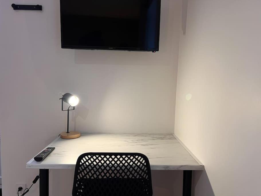 La Feuilleraie N1-Standingappart-Wifi-Proche Ville 丰特奈勒孔特 外观 照片